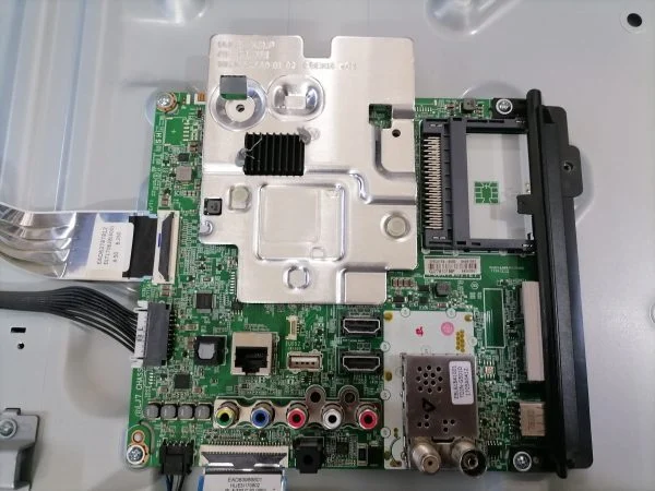 LG 65UJ651V - Image 6